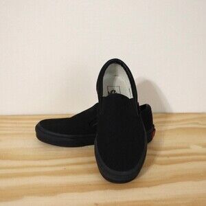 Vans Black on Black Sneakers Canvas Low Tops‎ M5 W6.5